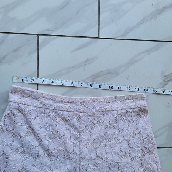 Kimchi Blue Pink Lace High Waist Short Shorts - Picture 4 of 5